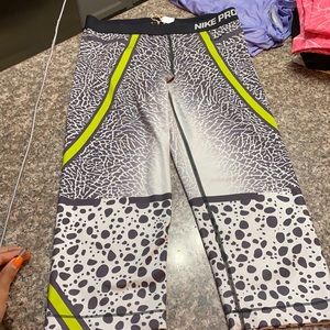 Women’s Nike pro legging